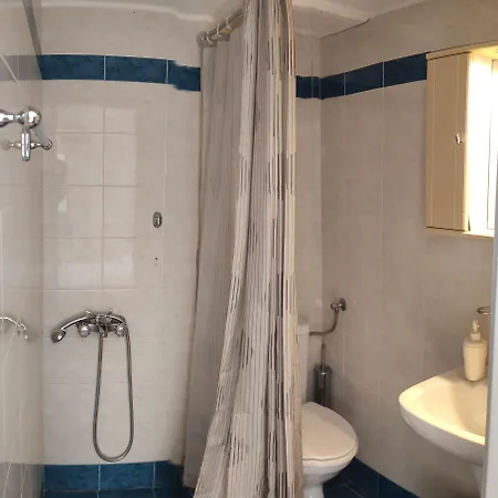 Anerrousa Πανσιόν 3*