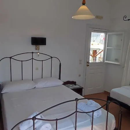 Anerrousa Guest house *
