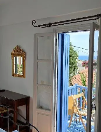 Πανσιόν Anerrousa *