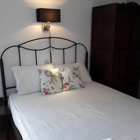 Anerrousa Guest house