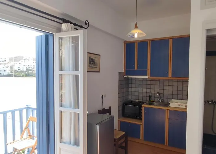 Anerrousa 3* Loutra (Kythnos)