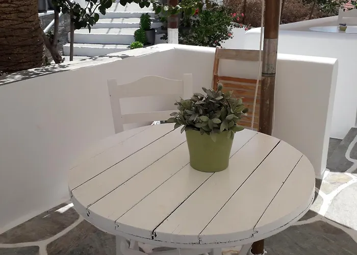 Anerrousa 3* Loutra (Kythnos)